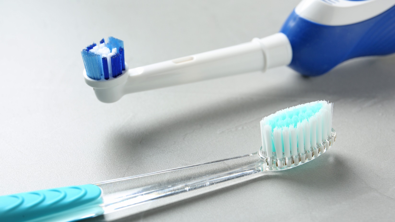 Manual vs Electric Toothbrushes: What Dental Research Actually Shows